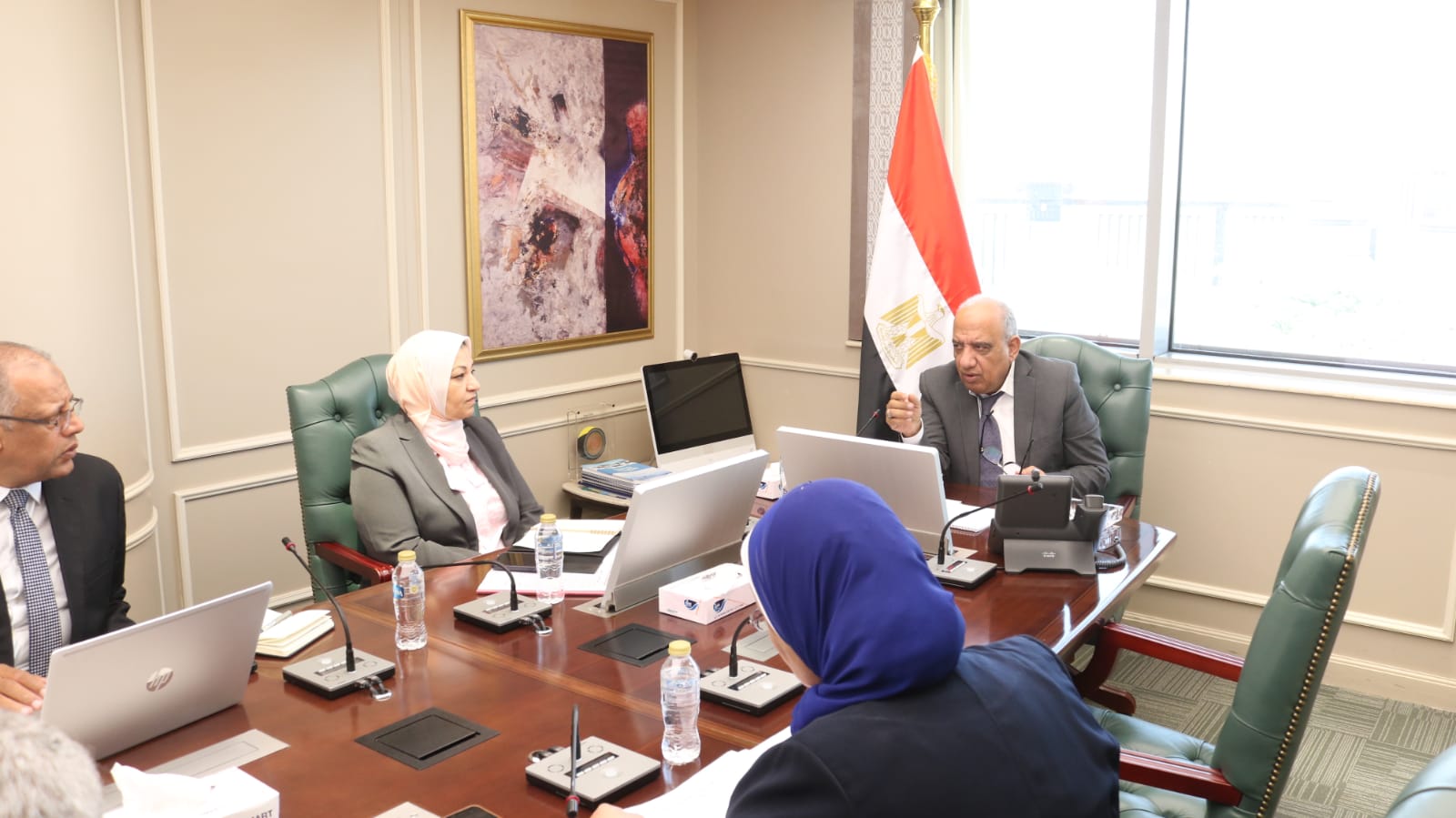 الكهرباء : خفض 19 ألف ميجاوات طاقة تقليدية لمواجهة الانبعاثات الكربونية 